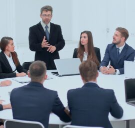 5 Ways Companies Can Benefit from Curriculum Development