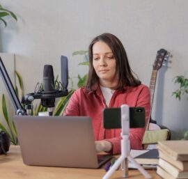 The Benefits of Guest Posting for Startups and Small Businesses