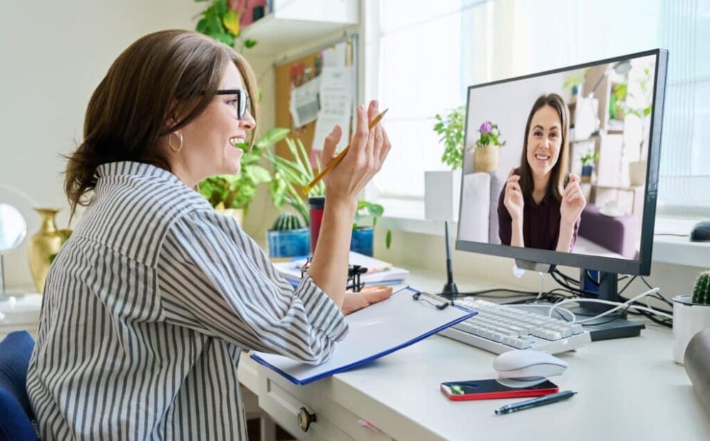 Empowering Professional Moms The Role of a Health and Wellness Coach