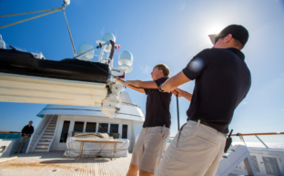 Leadership Coaching for Yacht Staff Navigating Challenges at Sea