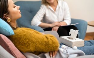 What a Hypnotherapist Really Does and How They Can Help You