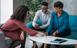 Attachment Style Coach Guide to Understanding and Transforming Relationship Patterns